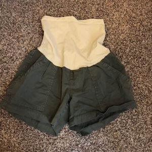 Maternity shorts